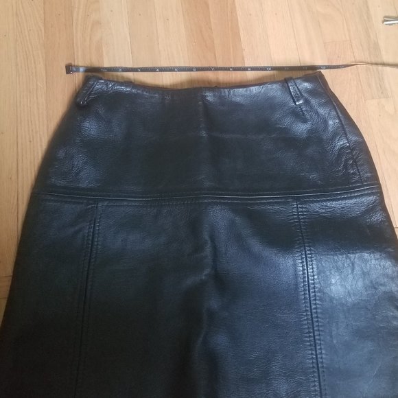 Vintage Leather Mini Skirt - Picture 5 of 5